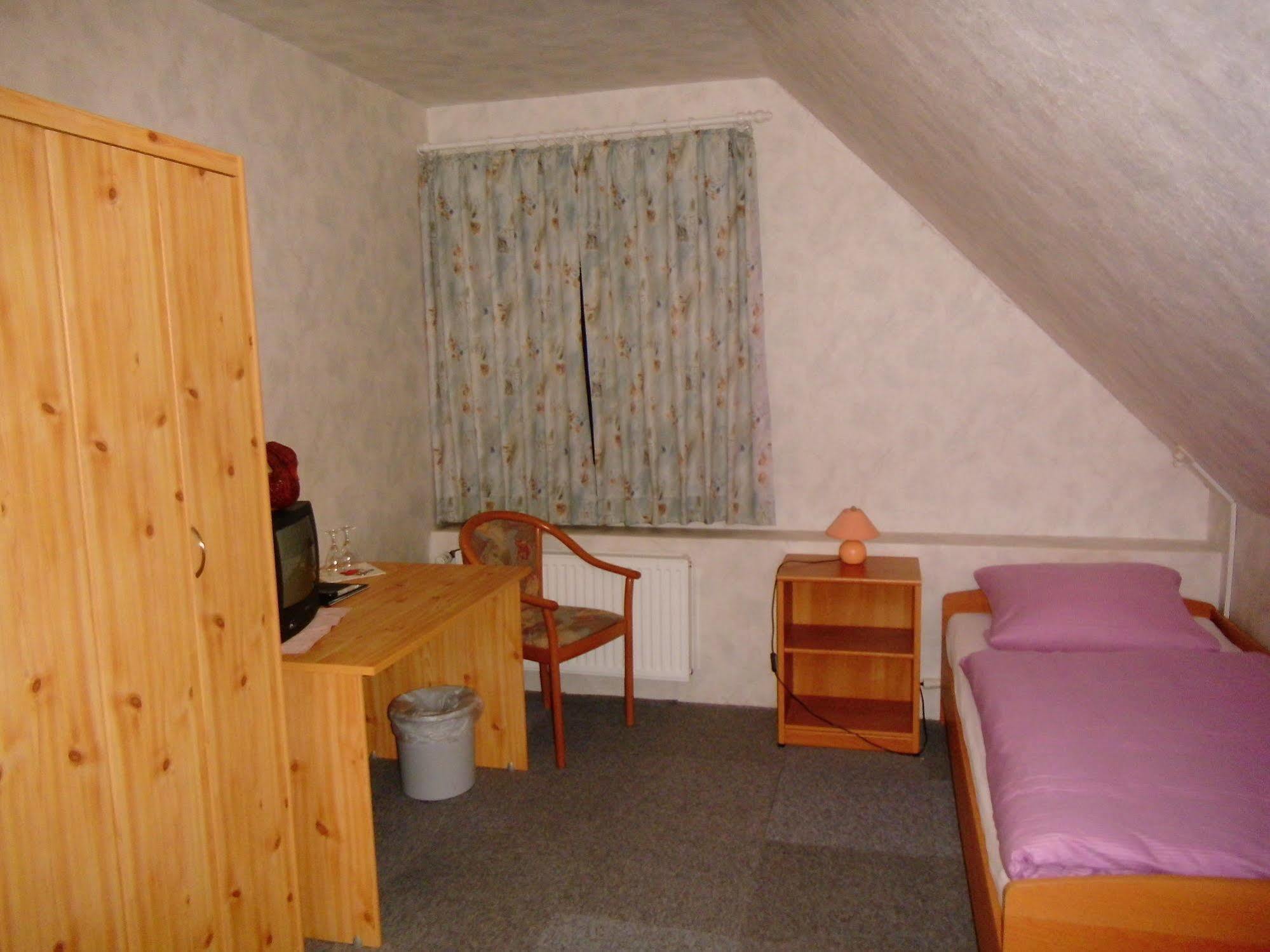 Hotel-Garni "Hof Von Hannover" Wittmund Eksteriør billede