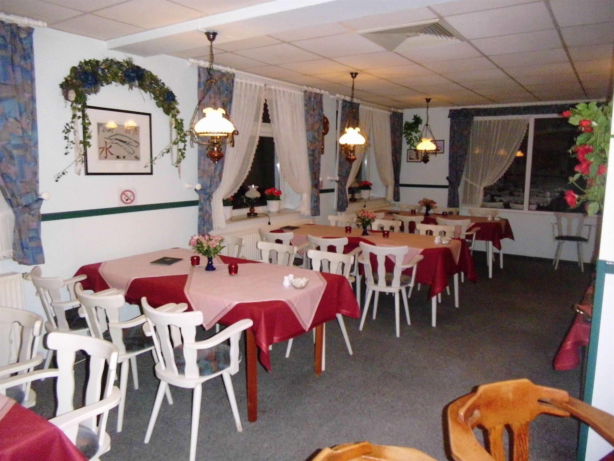 Hotel-Garni "Hof Von Hannover" Wittmund Eksteriør billede