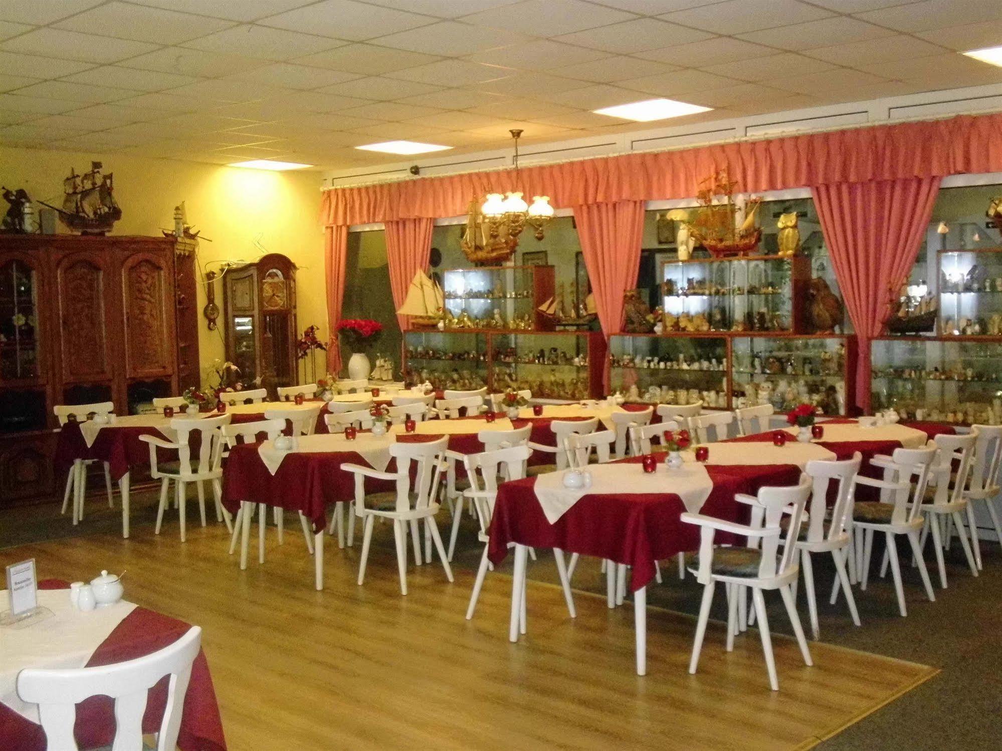 Hotel-Garni "Hof Von Hannover" Wittmund Eksteriør billede